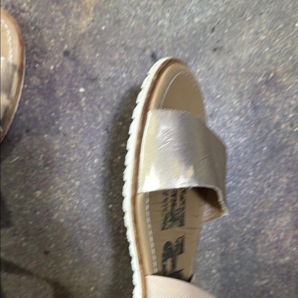 Gold and Tan Women's Sandals - Picture 7 of 7